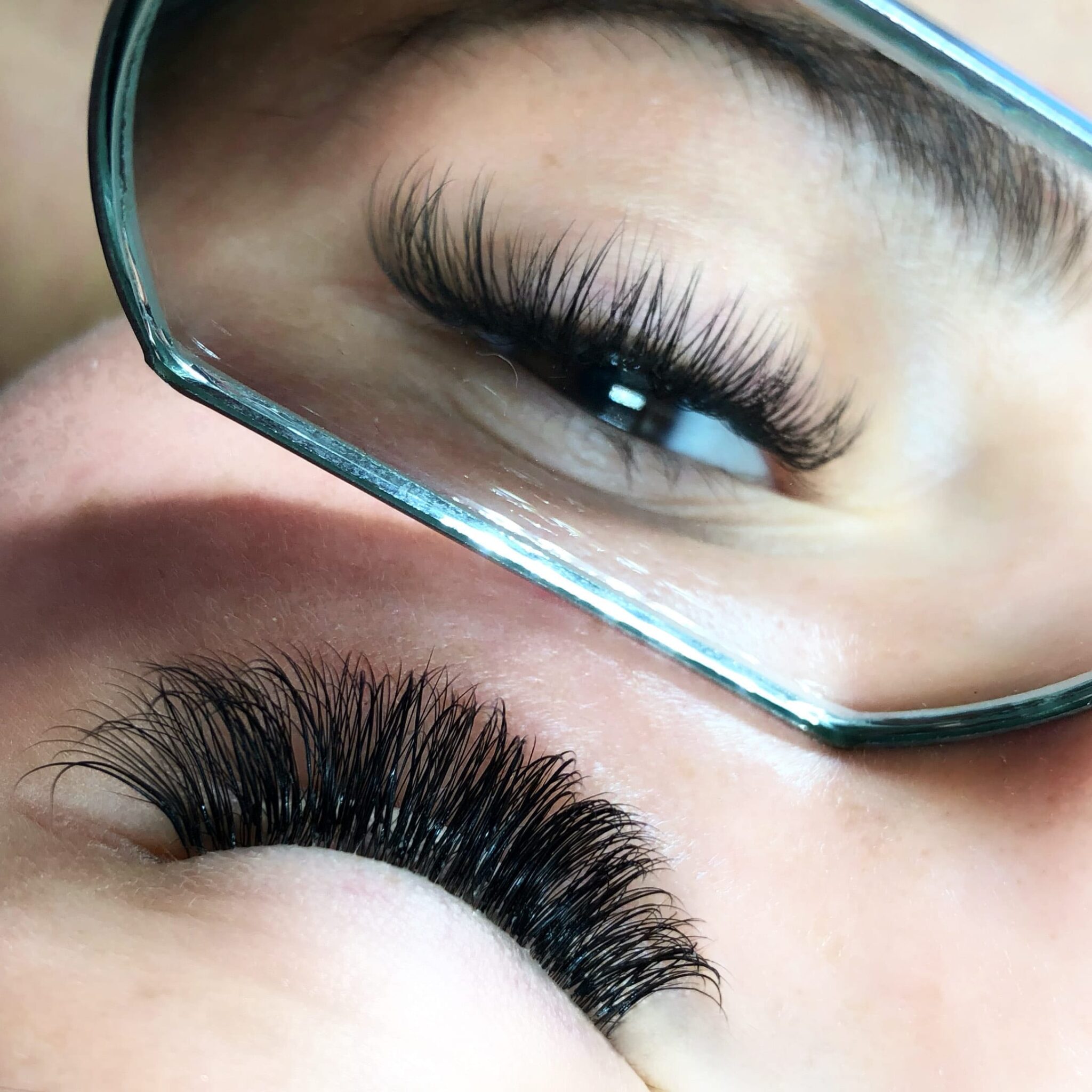 Lash Extensions Procedure, Advantages and Care