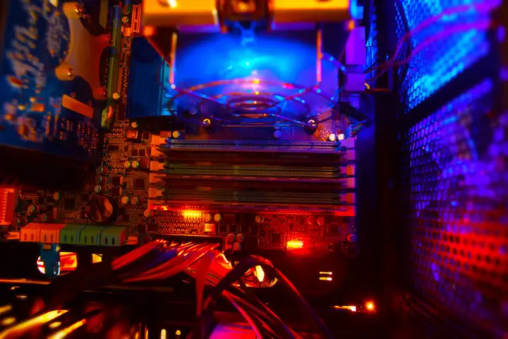 7 Reasons to use your own Gaming Server