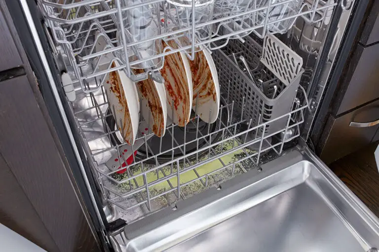 9 Methods of Removing Hard Water Buildup in your Dishwasher