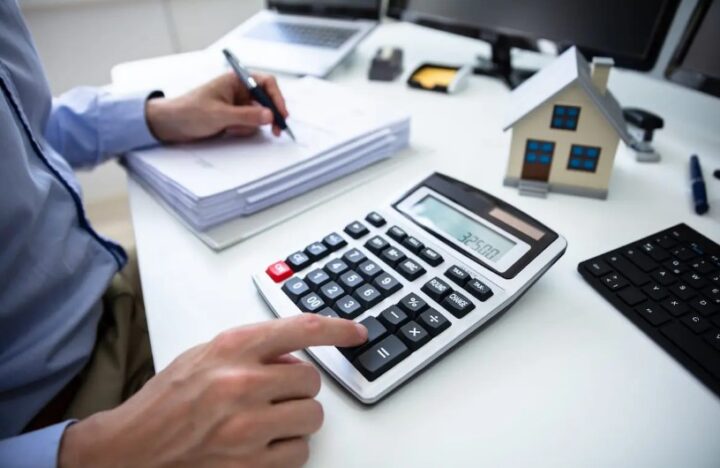 Calculating A Homeowner's Insurance Quote