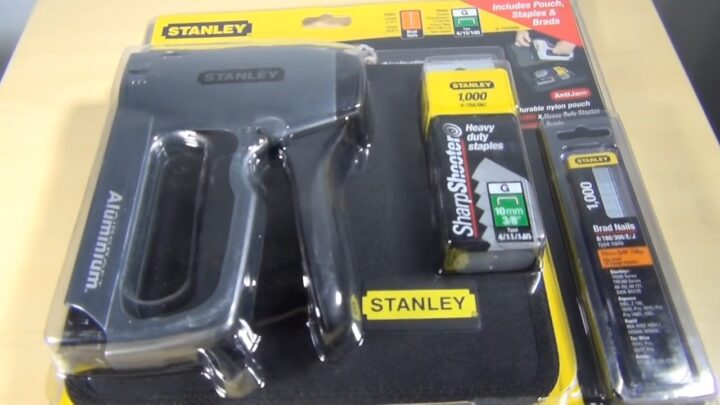 Stanley SharpShooter Manual Staple and Brad Gun close look