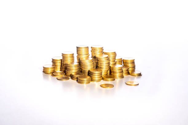 An image of a pile of mountain-shaped coins