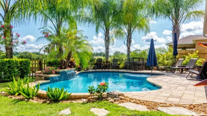 Landscaping Ideas For pool